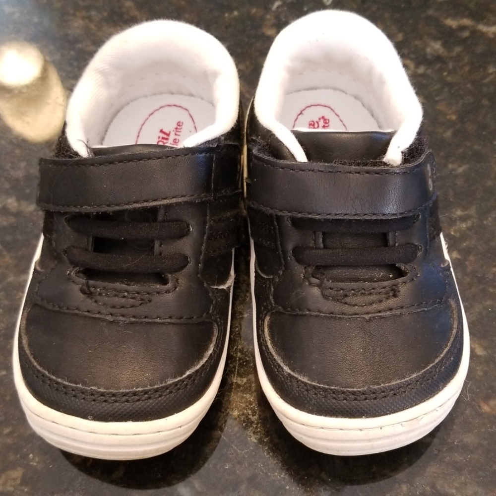Surprise! Stride Rite Toddler Shoes Sz 5